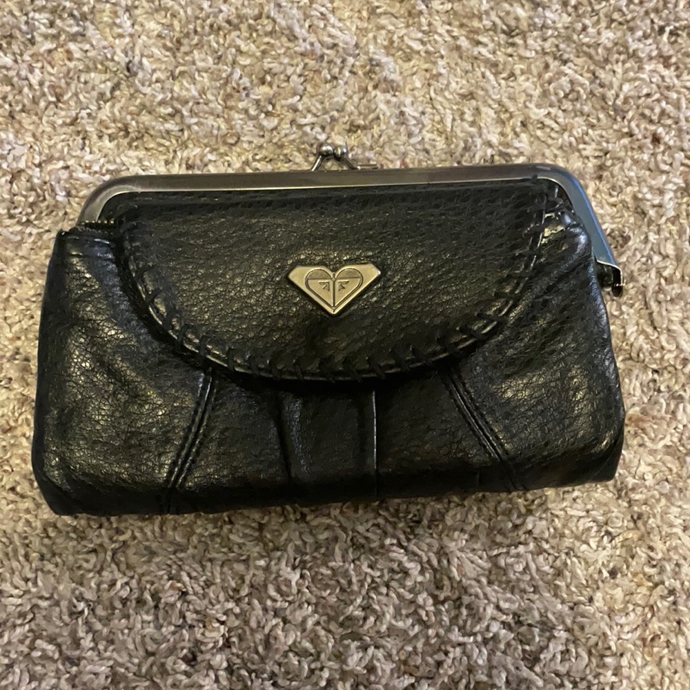 black clutch